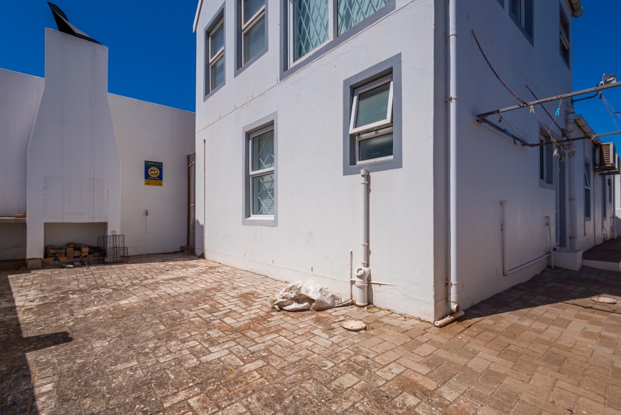 5 Bedroom Property for Sale in Skiathos Western Cape